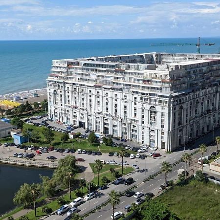 Paradise Apartment Батуми Экстерьер фото